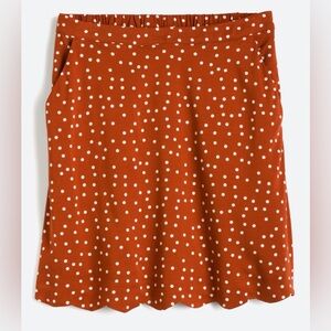 POCKETS y’all! NWT Scalloped hem, pull on polka dot burnt orange skirt w/lining.